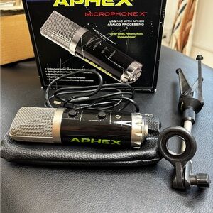 Aphex Mic X microphone
